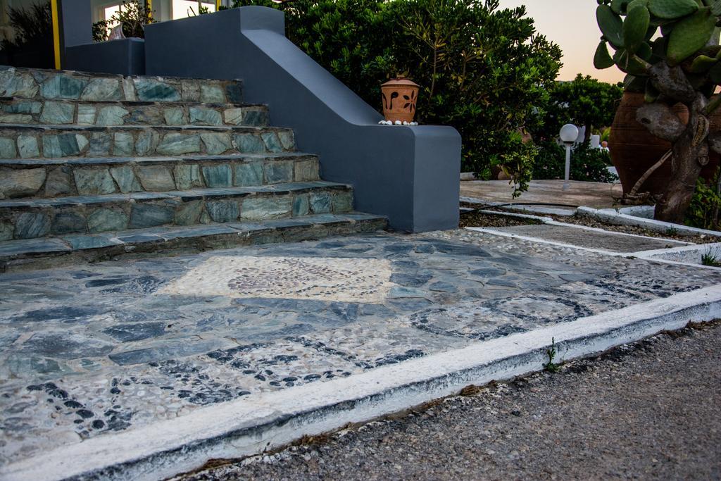 Nereides Hotel كوليمفاري المظهر الخارجي الصورة